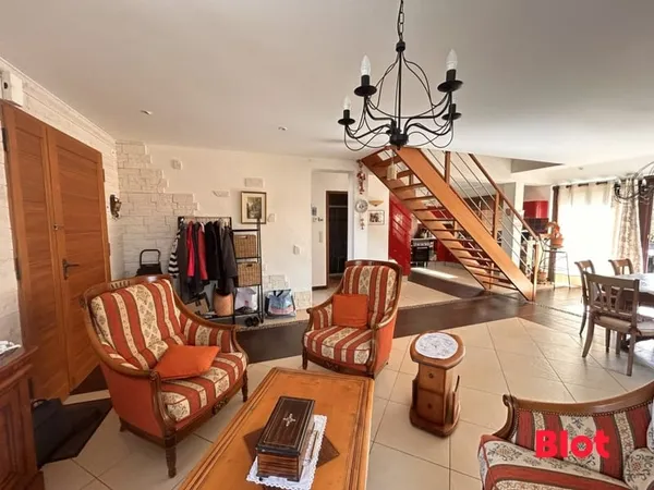 A VENDRE chez BLOT IMMOBILIER de CANCALE - MAISON FAMILIALE 4 CHAMBRES -PROCHAE CENTRE CANCALE: