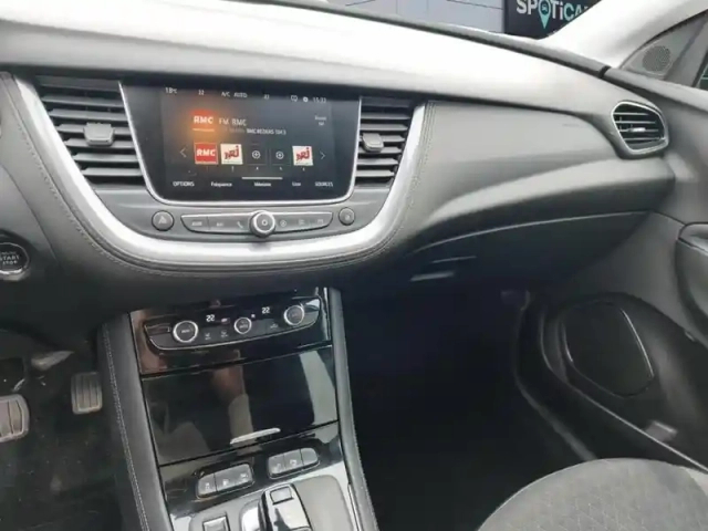 Opel Grandland X hybrid 225 ch bva8 elite — photo 22