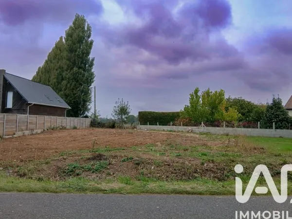 Terrain 664 m²