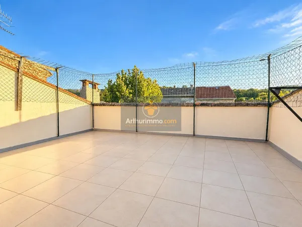 Appartement lumineux avec terrasse à Apt, 2 chambres