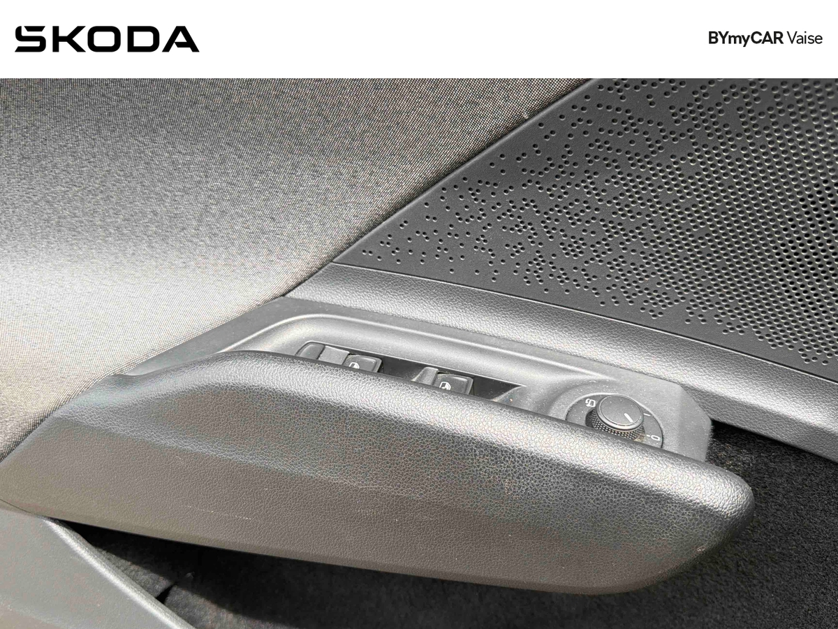 Skoda Enyaq iV 60 — photo 18