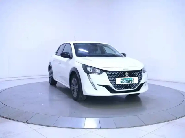 Peugeot 208 electrique 50 kwh 136ch — photo 3