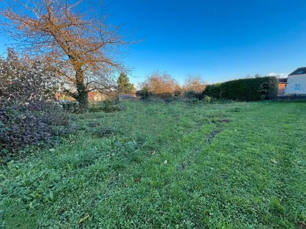 Terrain 238 m²