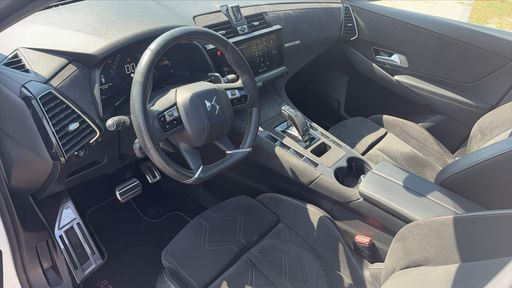 DS DS7 Crossback 2.0 BlueHDi 180 EAT8 - Performance Line + – 2020 – 130464 km – Diesel – Boîte Automatique — photo 26