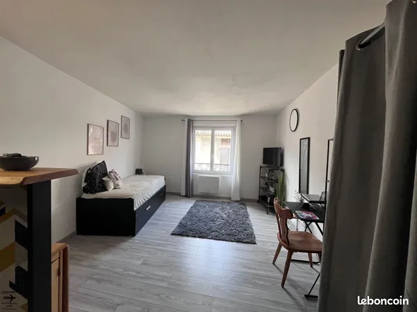 Location studio meublé
