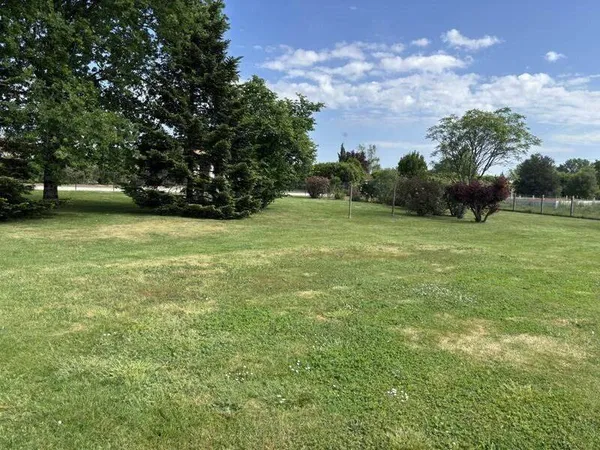Terrain 7891 m²