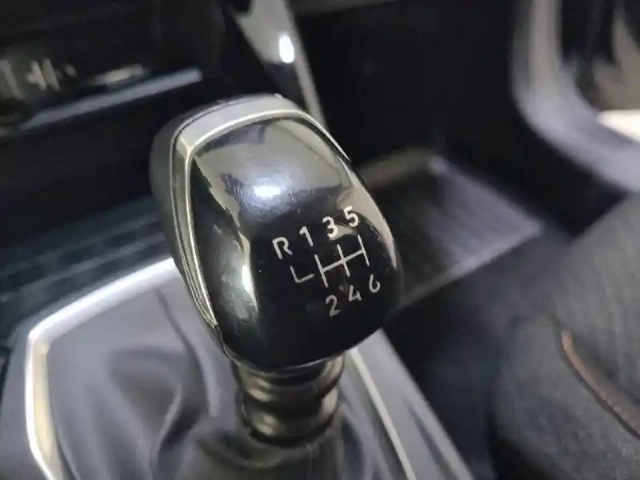 Peugeot 208 puretech 100 s&amp;s bvm6 — photo 45