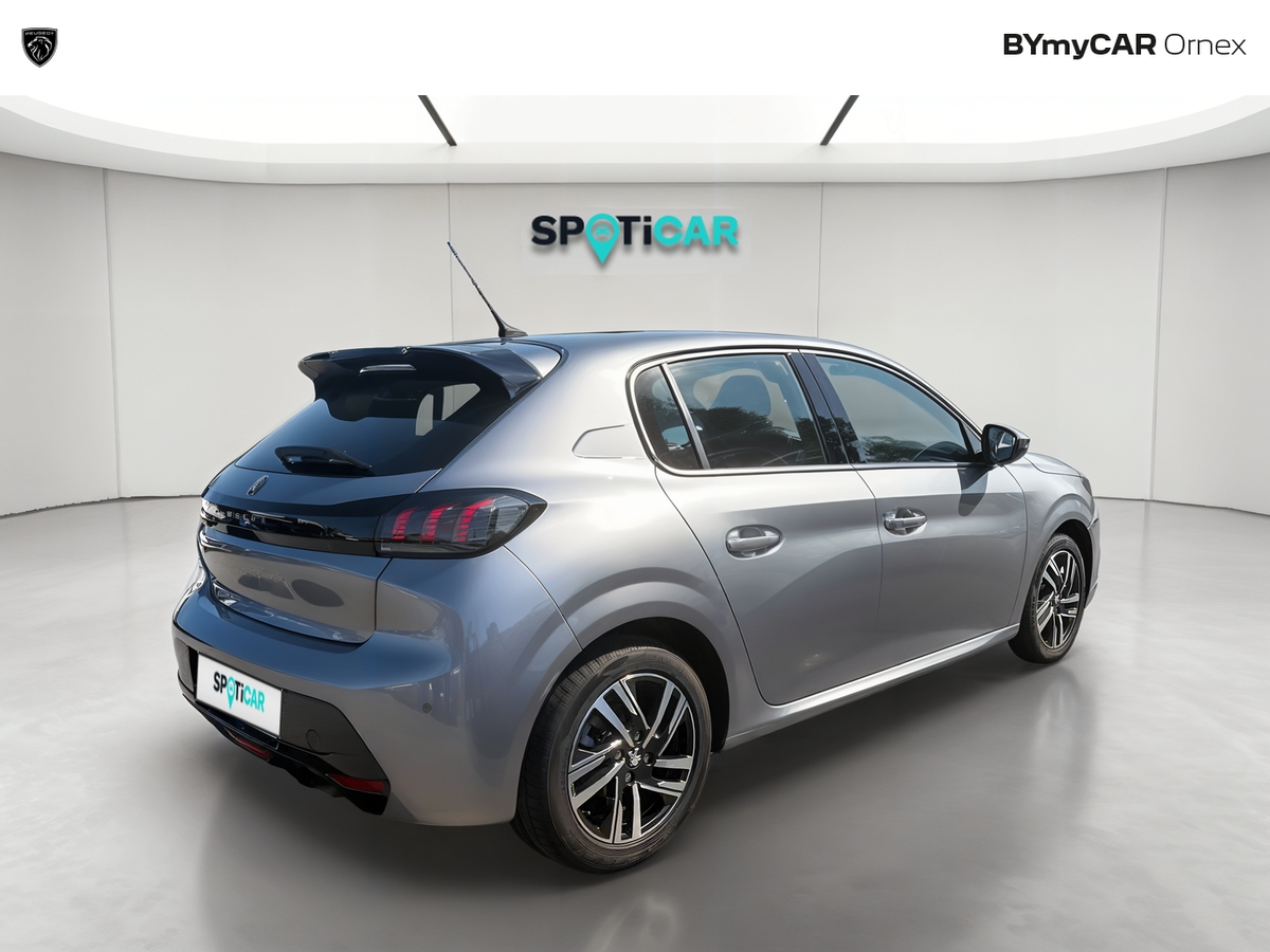 Peugeot 208 PureTech 100 S&amp;S EAT8 — photo 5