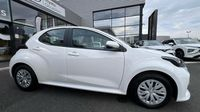 Toyota Yaris 116h Dynamic 5p MY22 — photo 4
