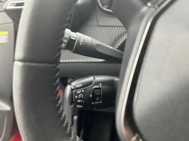 Peugeot 208 puretech 100 s&amp;s bvm6 — photo 20