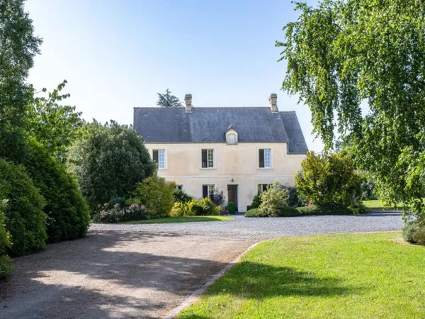 À 14 kilomètres de Bayeux, une propriété de la la fin du XVIII?