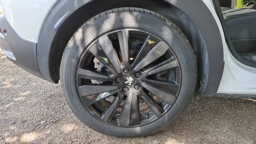 Peugeot 3008 1.6 THP 300 Hybrid4 EAT8 - Gt Pack – 2021 – 57500 km – Hybride rechargeable – Boîte Automatique — photo 37