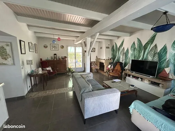 Maison 8 pièces 162 m²