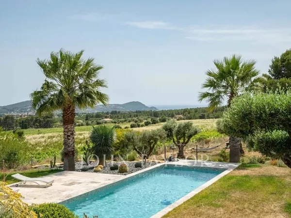 Villa familiale - Vue mer - 83740 La Cadiere D'azur