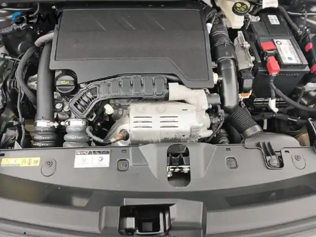 Peugeot 2008 puretech 130 s&amp;s eat8 — photo 34