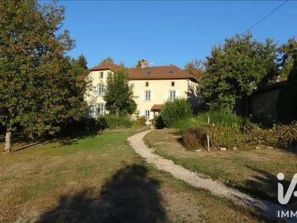 Maison 9 pièces 281 m²