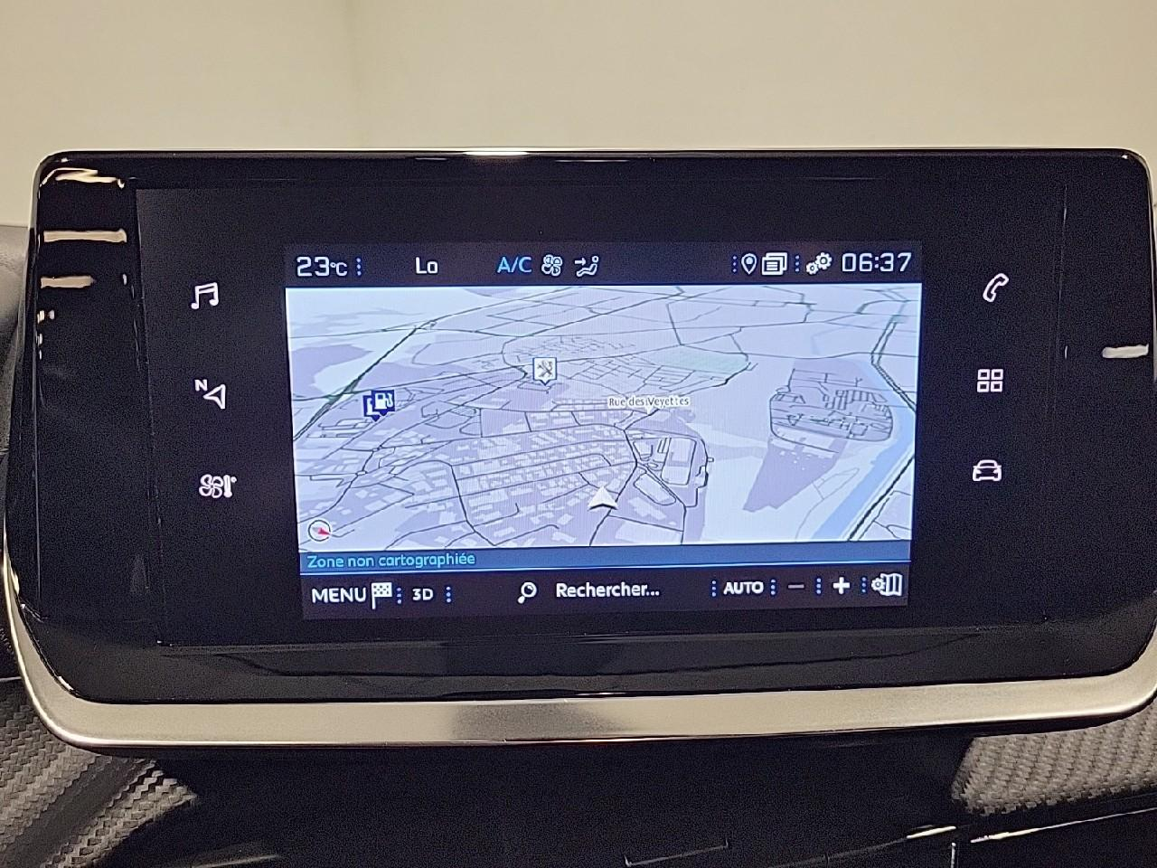 Peugeot 2008 puretech 100 s&s bvm6 style — photo 11