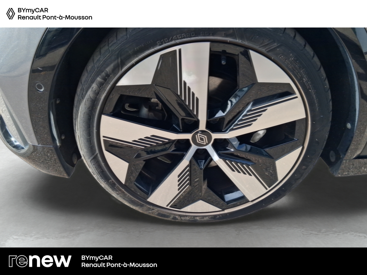 Renault Megane E-Tech EV60 220 ch optimum charge — photo 14