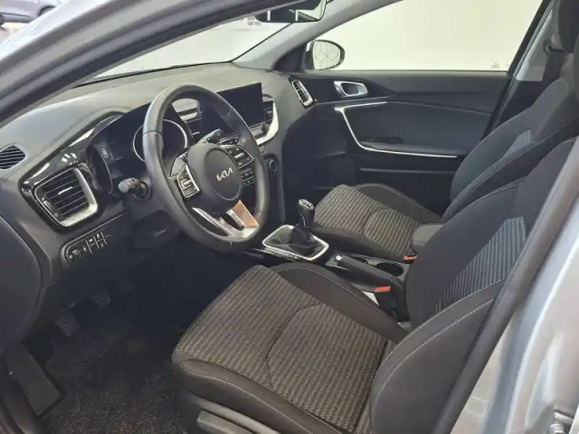 Kia Ceed 1.0 t-gdi 100 ch bvm6 — photo 10