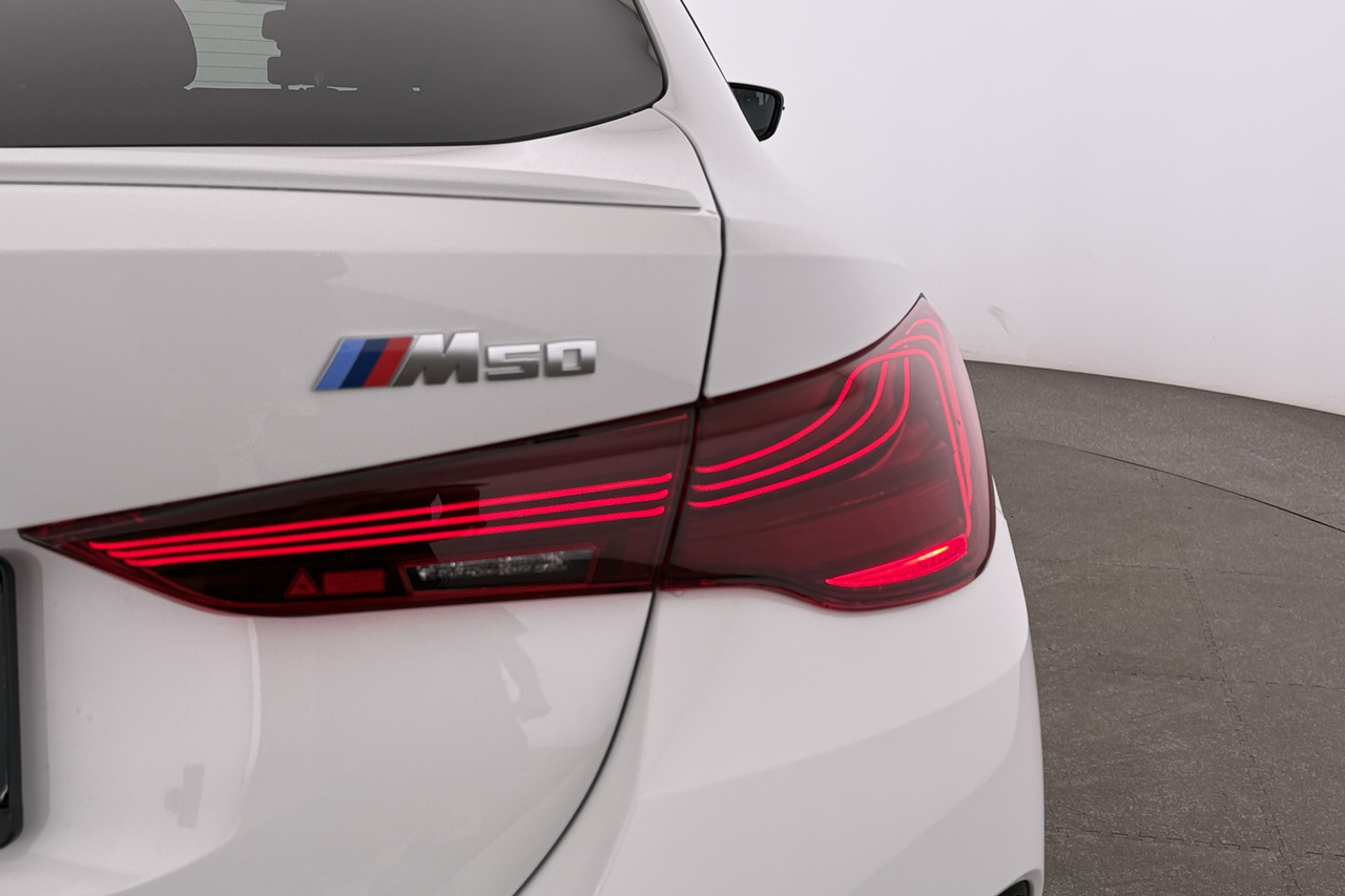 BMW I4 — photo 10