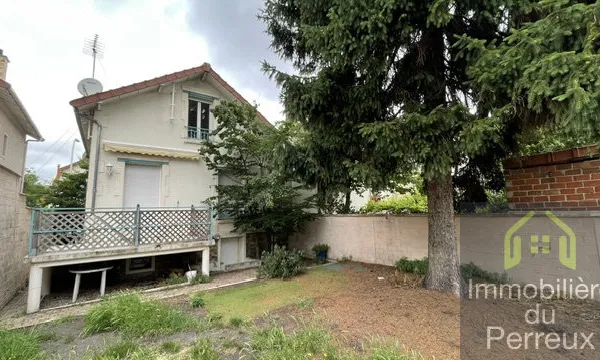 Maison de charme avec jardin et dépendance Le Perreux-sur-
