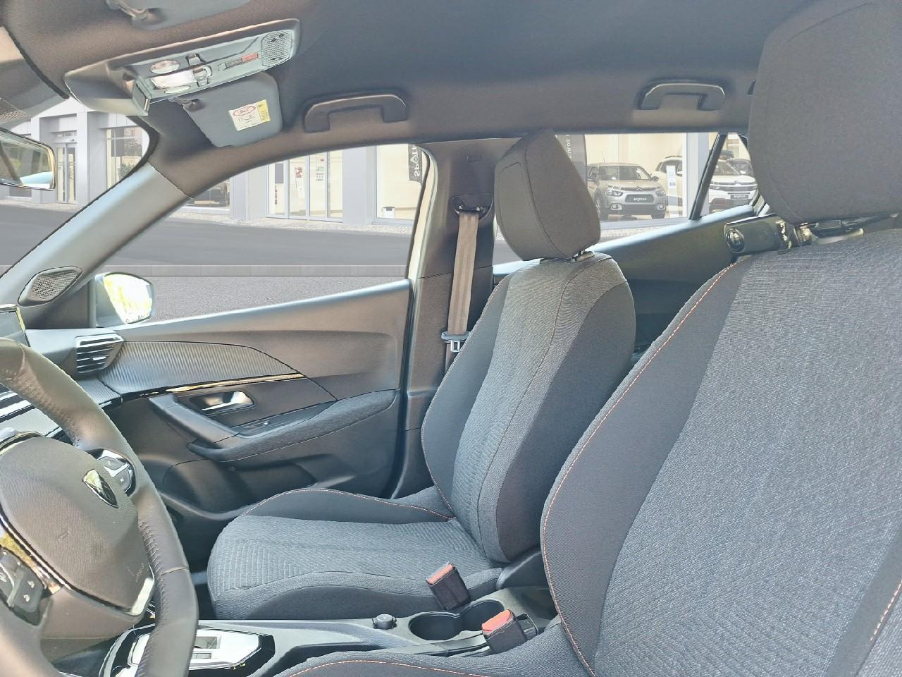 Peugeot 2008 1.2 hybrid 110ch style e-dcs6 — photo 9