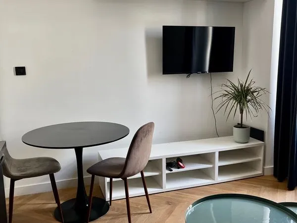Beau studio meuble - foch - proche des ecoles