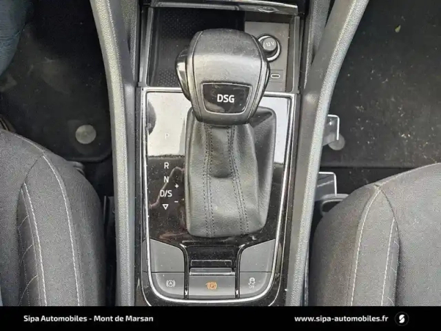 Skoda Karoq 2.0 tdi 116 ch scr dsg7 — photo 12