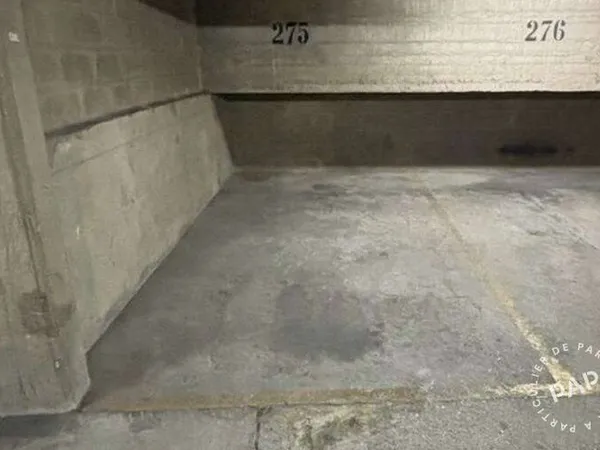 Stationnement Location Paris   16900€