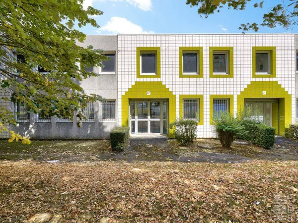 Entrepôt 1155 m²