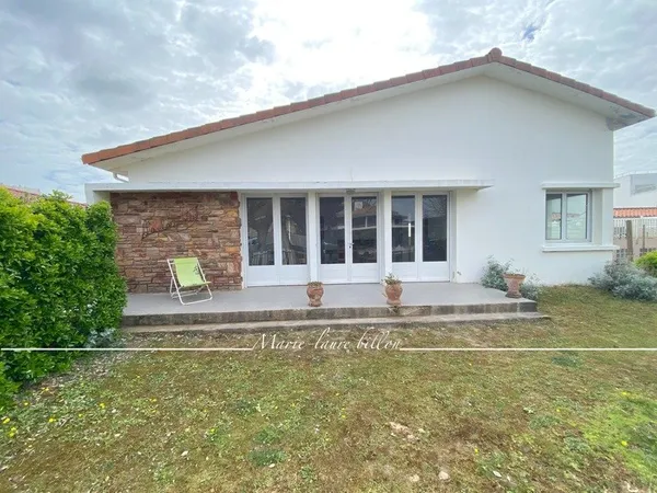Maison à vendre 4 pièces SAINT JEAN DE MONTS (85), 3 chambres + garage et jardin