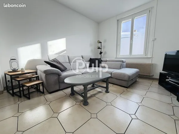 Maison 10 pièces 204 m²