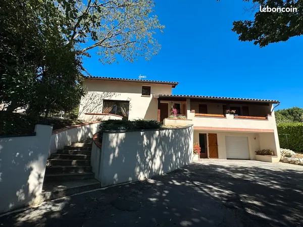 Maison - 5 pièces - 120 m²