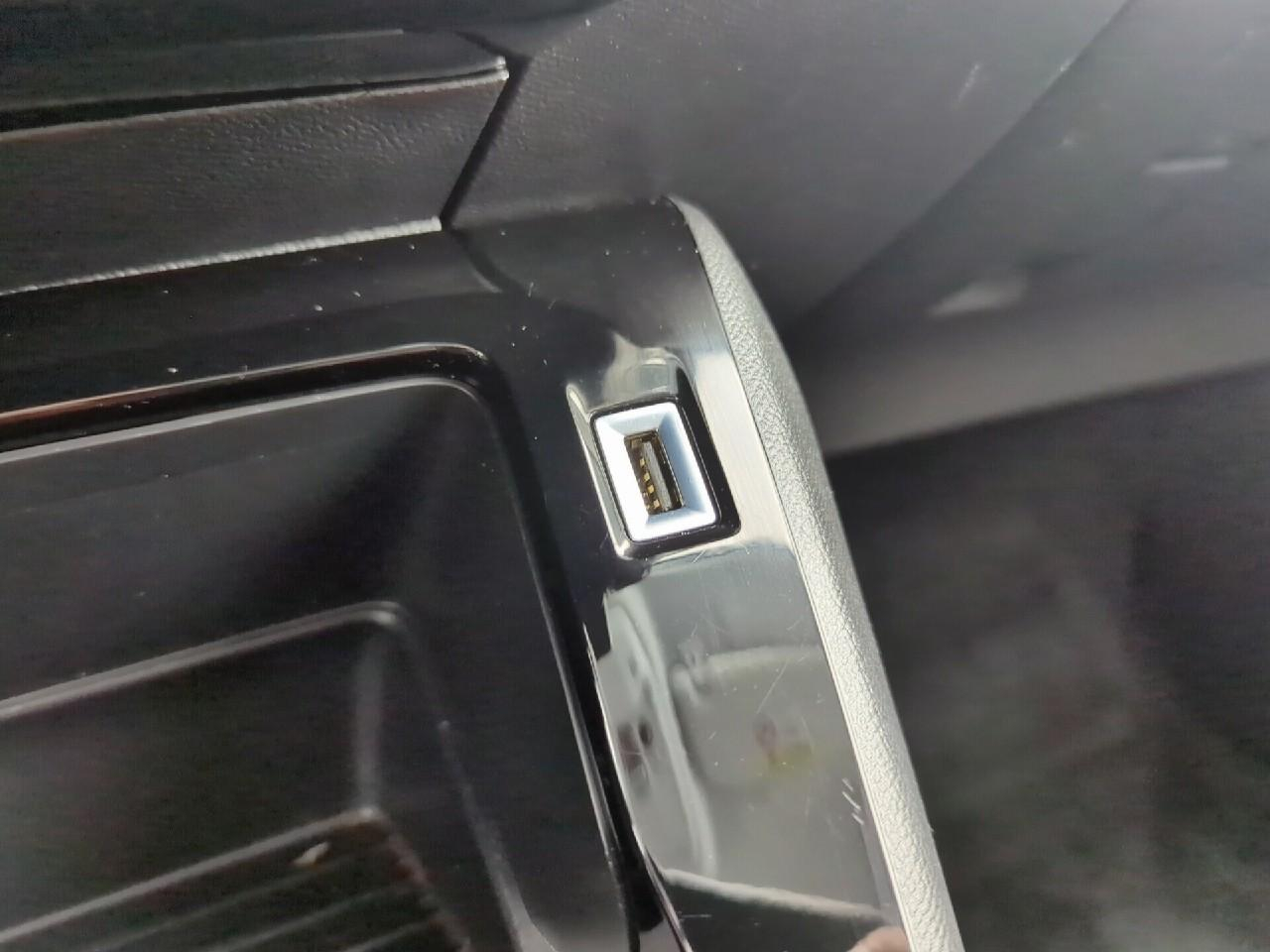 Peugeot 208 puretech 75 s&s bvm5 active pack — photo 25
