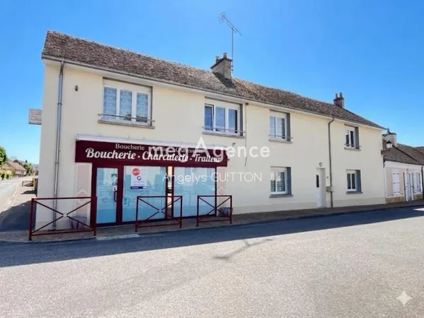 Maison 10 pièces 270 m²