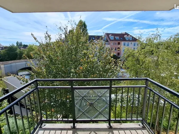 Appartement F4 à Port Cergy