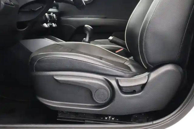 Kia Stonic 1.0 t-gdi 100 ch bvm6 — photo 26