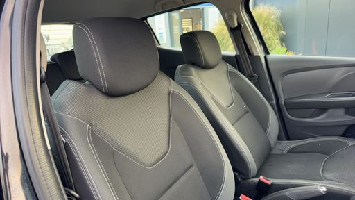 Renault Clio 0.9 TCe 90 - Business – 2019 – 118865 km – Essence – Boîte Manuelle — photo 11
