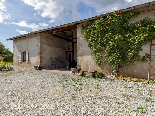 Ancienne ferme de caractère de plus de 200 m²