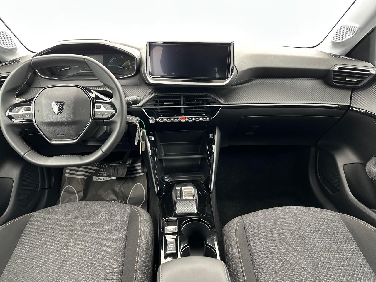 Peugeot 208 electrique 54 kwh 156ch style — photo 11