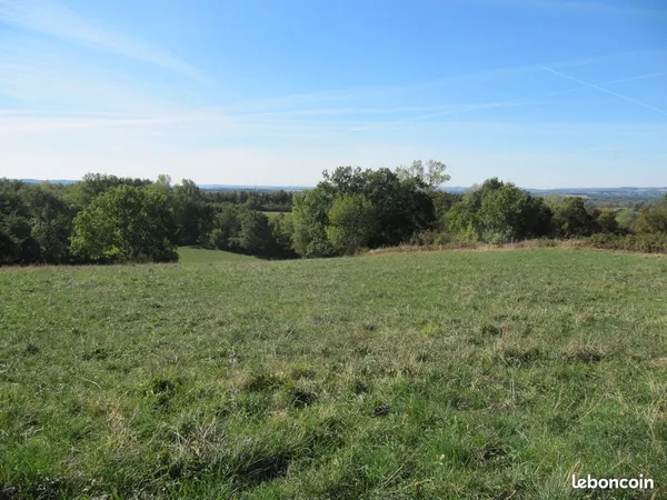 Terrain constructible, vue exceptionnelle et calme assuré