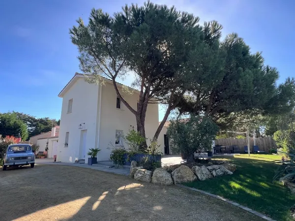 Maison 7 pièces 147 m²