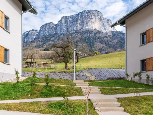 SUPERBE 4 PIÈCES NEUF AVEC VUE- GRAND BALCON EXPOSÉ SUD