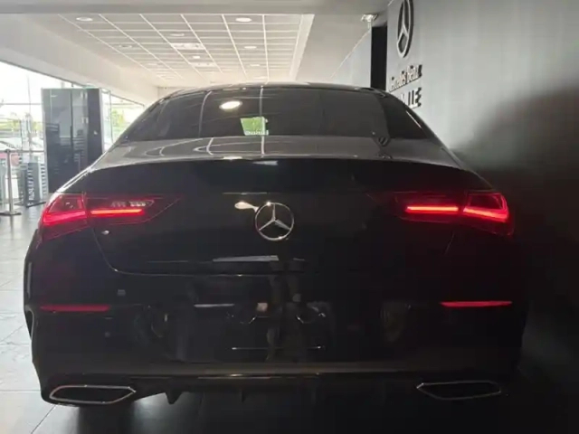 Mercedes Cla 200 d coupé — photo 24