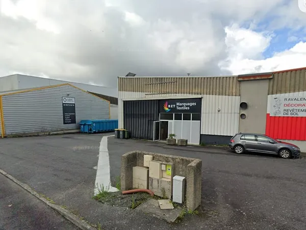 À louer à Landivisiau : local d'activité d'environ 120 m² ? Zone du Vern