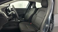 Renault Clio 1.6 E-Tech hybride 140ch Zen -21N — photo 12