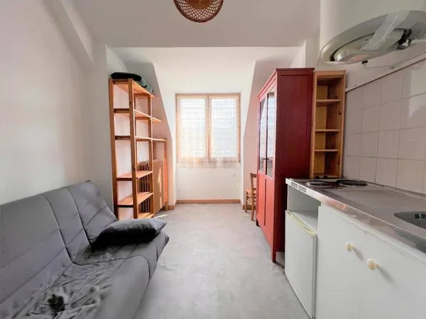 Studio 1 pièce 9 m²