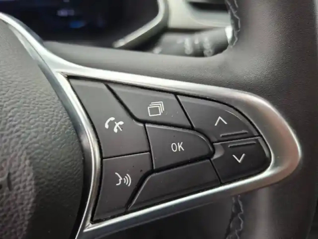 Renault Captur e-tech plug-in 160 — photo 15