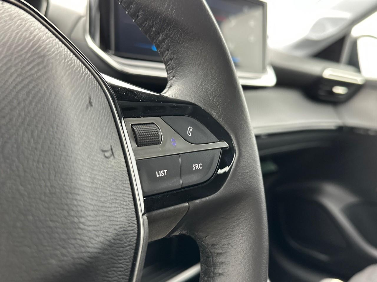 Peugeot 208 puretech 100 s&s bvm6 active — photo 18