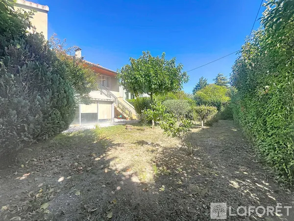 Maison 8 pièces 190 m²